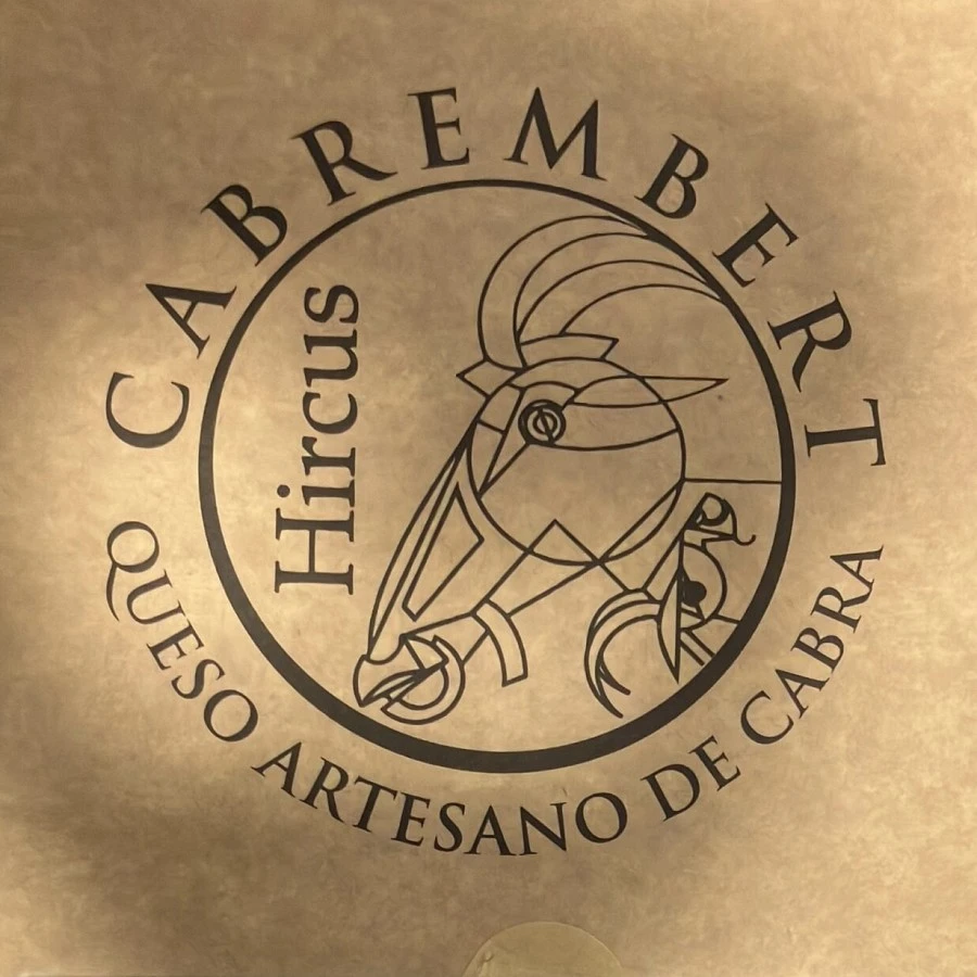 Queso Cabrembert Artesano de Cabra 320 Grs