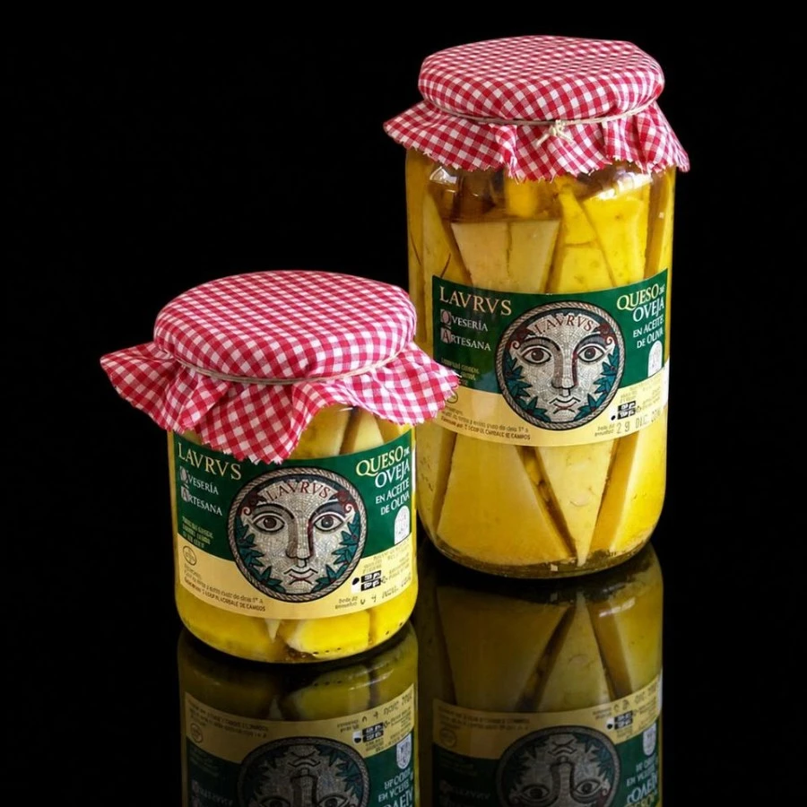 Queso de Oveja en Aceite de Oliva Lavrvs Queso de Oveja en Aceite de Oliva Lavrvs